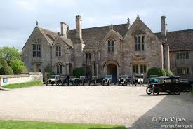 Great Chalfield Manor Wiltshire Completed In 1480 The Manor House Is Enhanced By A Moat And Gatehouse And Has Beautiful Oriel Window Huge Houses Historic Homes Castles In England