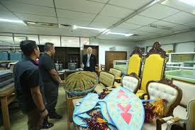 This amazing architecture artful building completed in 1866. Lawatan Timbalan Pengarah Merangkap Kurator Bersama Staf Muzium Diraja Abu Bakar Johor Utm Library News