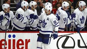 Fonds d'écran et wallpapers relatif au terme john tavares offert par maximumwallhd. Watch John Tavares Nets Hat Trick In Maple Leafs Win Over Blackhawks Sporting News