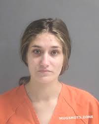 WALL CHLOE R 09/08/2022