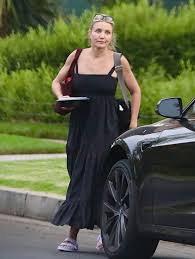 Age, height, weight, husband, kids. Cameron Diaz Style Clothes Outfits And Fashion Celebmafia