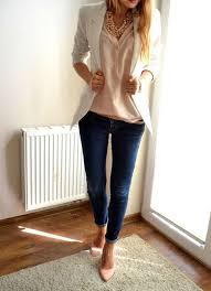 What To Wear To Meet The Parents Emilyandmeritt Say 1 Cue The Color 2 Try Conversation Pieces 3 Wear Sensibly Casual Office Attire Fashion Work Fashion