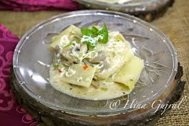 Fun Food And Frolic Gordon Ramsay Style Leek And Mushroom Pasta In 2020 Skinny Pasta Recipes Food Mushroom Pasta
