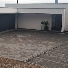 Bauen Am Sudhang Grundstuck Tiefer Als Strasse Nicht Immer Hat Man Das Gluck Dass Man Eine Ebene Zufahrt Hat Grundsatzlich Sollt Tile Floor Decor Flooring