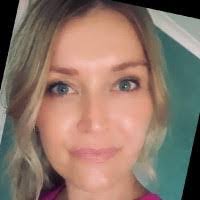 Vanessa Pike's Instagram, Twitter & Facebook