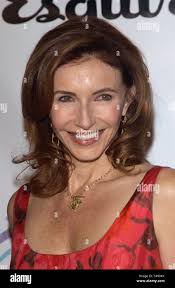 LOS ANGELES, CA. November 11, 2004: Beverly Hill, CA; Actress MARY  STEENBURGEN at Oceana's 2004 Parners Award Gala in Beverly Hills. Oceana is  a non-profit international advocacy group dedicated to protecting and