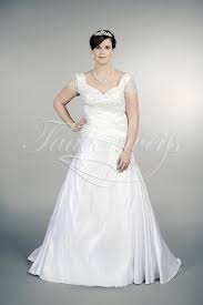 Statt viel geld für ein hochzeitskleid auszugeben, das nach der trauung. Brautkleid Tw0172b Fur Grosse Grossen Aus Satin Mit Kurzarm