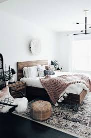 35 Cute Apartment Bedroom Room Decor Ideas Small Bedroom Ideas For Couples Rustic Chic Bedroom Simple Bedroom