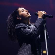 Live off the floor, out now. Musik Von Alessia Cara Alben Lieder Songtexte Auf Deezer Horen