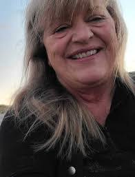 Donna Maxey's Instagram, Twitter & Facebook