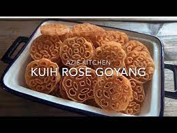 Mana2 yg selalu google resepi mudah pasti kenal pn azie ni. Kuih Rose Aka Kuih Goyang Youtube