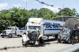 New jersey state police tweeted at 5:46 p.m. Tracy Morgan Critically Hurt In New Jersey Car Crash The New York Times