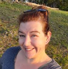 Lindsey Daughtry's Instagram, Twitter & Facebook