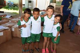 Download prefeitura de cuiabá apk 1.0.7 for android. Alunos Da Rede Municipal De Cuiaba Recebem Kits De Uniformes Escolares Daynews