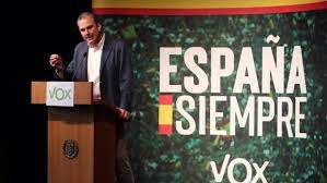May 26, 2021 · el cartel de vox fue, según este joven, el primer ataque racista que sufre en españa. Vox Refuerza A Ortega Smith Y El Sector Critico Voxhabla Se Legalizara Como Corriente