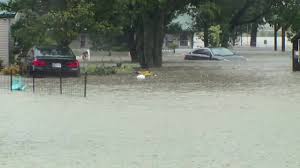 ‘Never seen anything like this’: New Castle residents continue evacuating due to flood