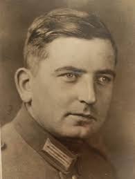 Can anyone edit out the boats and random things in the background