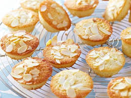 Decouvrez La Recette Amandin Ou Gateau Aux Amandes Sur Cuisineactuelle Fr Gateau Amande Recette Recette Petit Gateau
