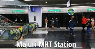 Maluri mrt istasyonundaki platform seviyesi. Taman Maluri Lrt Route