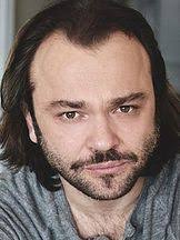 Famosos do cinema e séries cujo sobrenome começa com H