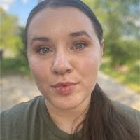 Lacey Weaver's Instagram, Twitter & Facebook