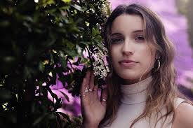 Hannah Lentz's Instagram, Twitter & Facebook