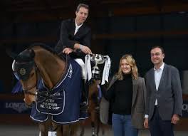Bereits früh bekam maikel van der vleuten sein erstes pony, spielte jedoch zunächst auch fußball. Maikel Van Der Vleuten Shines Once More In La Coruna Winning The Longines Fei World Cup