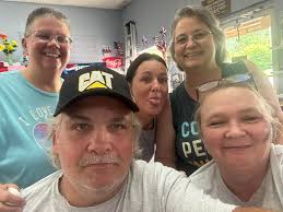 Me and jazzy Jim with the jazzy girls Telisha Raeann Goines. Teresa  Sizemore. Patsy Conley