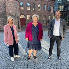 Henvendelser kan sendes til postmottak@bfd.dep.no www.krf.no. Kjell Ingolf Ropstad Facebook