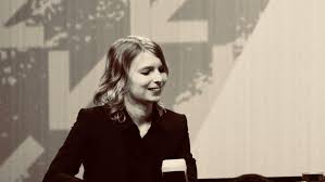 Chelsea also believed that joining the army might resolve her gender identity disorders. Keine Kooperation Mit Grand Jury Chelsea Manning In Haft Genommen