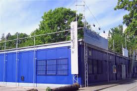 Lassen sie hier ihre kinder glüc. Festspielhaus Wikipedia