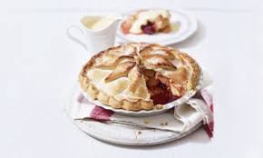 Remove the bay leaves from the casserole and stir in the parsley. Mary Berry Special Autumn Fruit Pie Daily Mail Online