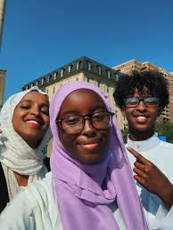 Isra hirsi has talked before about how she writes some of her mother's tweets. Isra Hirsi En Twitter Eid Mubarak While It Is A Day Of Celebration So Many Muslims Don T Get To Celebrate Sending My Prayers To Muslims Across The World From Christchurch To