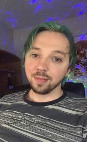 Added more people to my stream player