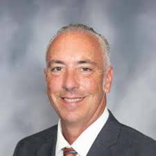 Meet the Holz Motors Staff