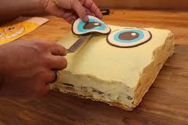 Hier findet ihr eure lieblingssendungen wie 'spongebob schwammkopf', 'jimmy neutron' oder 'die pinguine aus madagaskar'! Spongebob Torte Schwammkopf Mal Anders Cakeryboy
