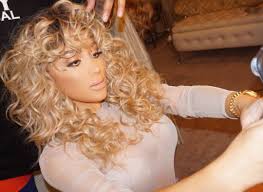 These real human hair wigs fit average and petite head sizes. Curly Wispy Platinum Blonde Wigs