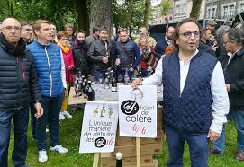 Le vent évoluera à environ 14 km/h. Saint Nicolas De Bourgueil Le Vigneron Saura Lundi S Il Doit Detruire Son Vin En Amphore