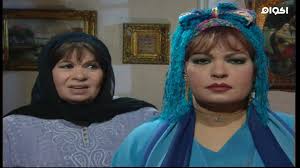 ابتدت مشوارها الفني لما اكتشفها المخرج شريف عرفه وقدمها فى دور قصير فى فيلم طيور. Ù…Ø³Ù„Ø³Ù„ Ø§Ù„Ø­Ù‚ÙŠÙ‚Ø© ÙˆØ§Ù„Ø³Ø±Ø§Ø¨ Ø§ÙƒÙˆØ§Ù…