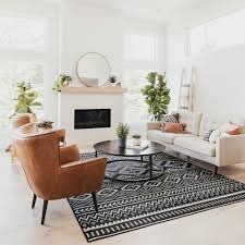 These rugs are most often associated with a coastal look and a nautical theme. Chic Room Inspirations For Black And White Rugs Ruggable Blog