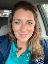 Let's talk setting products. Today was “Dress like your favorite Seuss  character” day & our little cat in the hat had to have a nose & whiskers.  🐱 I used Seint cream