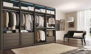 L' armadio a cabina è senza dubbio uno dei complementi d'arredo che ha avuto più successo negli. Prezzi Cabine Armadio Prezzi Armadi Su Misura Caratteristiche E Prezzi Delle Cabine Armadio