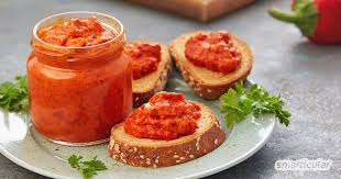 Ajvar Rezept Wurzige Paprikapaste Einfach Selber Machen Aus Resten Ajvar Rezepte Rezepte Lebensmittel Essen