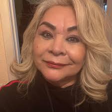 Alba Tobar's Instagram, Twitter & Facebook