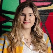 Mary Hennessy's Instagram, Twitter & Facebook