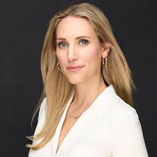 Amazon.com: Trump in Exile: 9780593729632: McGraw, Meridith: Books