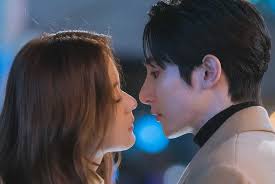 Di situs ini kamu bisa nonton drama watch movie streaming film free download untuk semua database film korea. Doom At Your Service Episode 13 Shin Do Hyun Surprises Lee Soo Hyuk With A Kiss Kdramastars