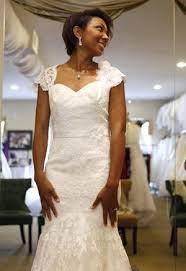 Check spelling or type a new query. Weddingdresses Ladenbesitzer Lori Allen Und Fashion Director Monte Durham