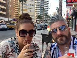 COMRADE TONICO IN BIRTHDAY DAY🎂 WITH SOME ENGLISH NICE FRIENDS.... BUT THE  NIGHT STILL LONG FOR IT.