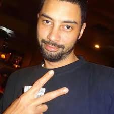 Can someone restore this photo?